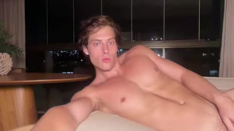 Snapshot of alex_islive chatting on May 4, 2026, 9:33 pm Alex Stone online show from May 4, 2026, 9:33 pm