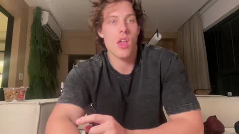 Snapshot of alex_islive chatting on May 13, 2026, 10:49 pm Alex Stone online show from May 13, 2026, 10:49 pm