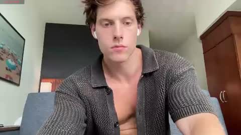 Snapshot of alex_islive chatting on June 9, 2026, 5:02 pm Alex Stone online show from June 9, 2026, 5:02 pm