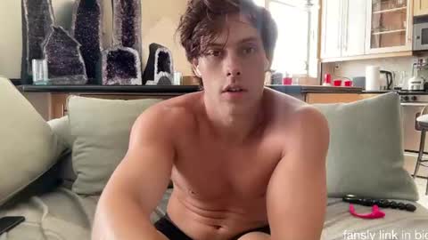 Snapshot of alex_islive chatting on July 11, 2026, 8:11 pm Alex Stone online show from July 11, 2026, 8:11 pm