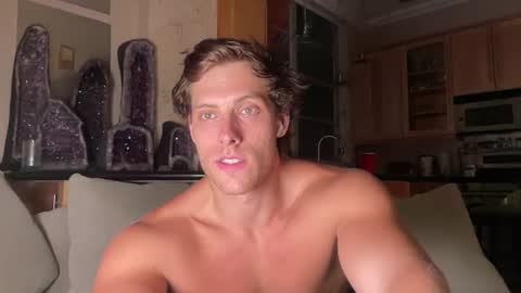 Snapshot of alex_islive chatting on July 14, 2026, 1:52 am Alex Stone online show from July 14, 2026, 1:52 am