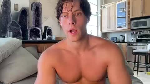 Snapshot of alex_islive chatting on July 19, 2026, 5:49 pm Alex Stone online show from July 19, 2026, 5:49 pm