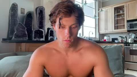 Snapshot of alex_islive chatting on August 5, 2026, 7:17 pm Alex Stone online show from August 5, 2026, 7:17 pm
