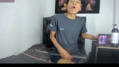 alex_it0 online show from May 16, 2026, 1:46 am