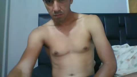 Snapshot of alex_m1992 chatting on June 15, 2026, 2:52 pm alex_m1992 online show from June 15, 2026, 2:52 pm