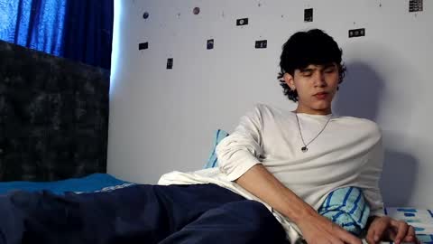 alex_mark_ online show from May 4, 2026, 6:59 pm