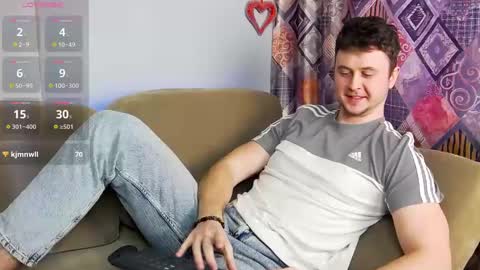 Snapshot of alex_onelove chatting on February 20, 2025, 9:00 am Alex online show from February 20, 2025, 9:00 am