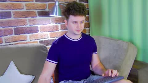 Snapshot of alex_onelove chatting on May 25, 2026, 11:49 am Alex online show from May 25, 2026, 11:49 am