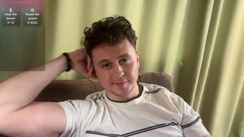Snapshot of alex_onelove chatting on July 17, 2026, 1:07 pm Alex online show from July 17, 2026, 1:07 pm