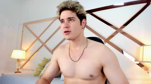 Alex  online show from April 28, 2026, 8:25 pm