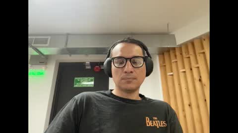 Snapshot of alex_ruiz_ chatting on December 16, 2025, 4:45 pm Alex online show from December 16, 2025, 4:45 pm