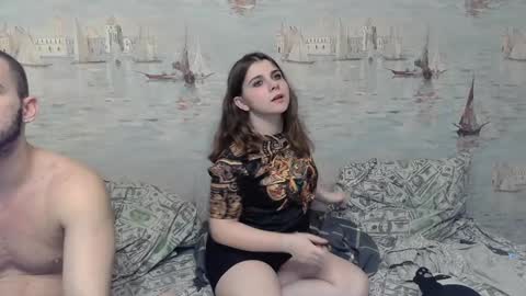 Alex and Sarah online show from January 21, 2025, 1:39 am