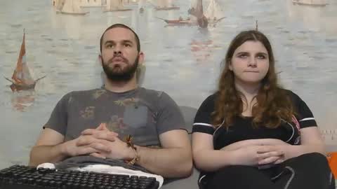 Alex and Sarah online show from April 17, 2026, 8:45 pm