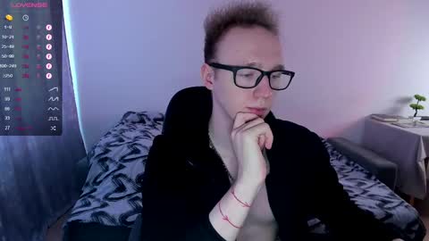 Snapshot of alex_silent chatting on February 20, 2025, 10:05 am alex_silent online show from February 20, 2025, 10:05 am