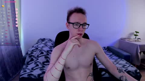 Snapshot of alex_silent chatting on February 25, 2025, 10:04 am alex_silent online show from February 25, 2025, 10:04 am