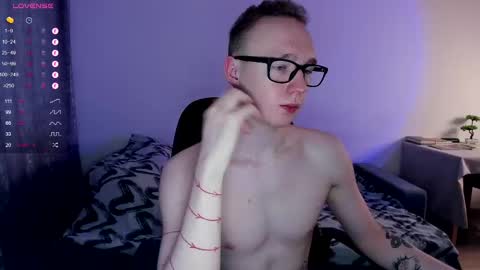 Snapshot of alex_silent chatting on March 8, 2025, 1:03 pm alex_silent online show from March 8, 2025, 1:03 pm