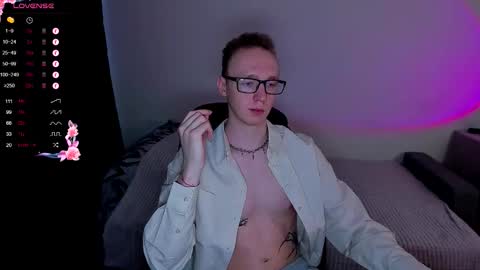 Snapshot of alex_silent chatting on September 23, 2025, 12:19 pm alex_silent online show from September 23, 2025, 12:19 pm