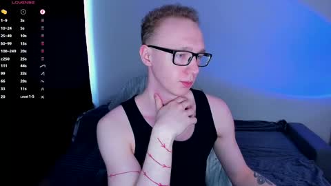 alex_silent online show from April 29, 2026, 7:45 am