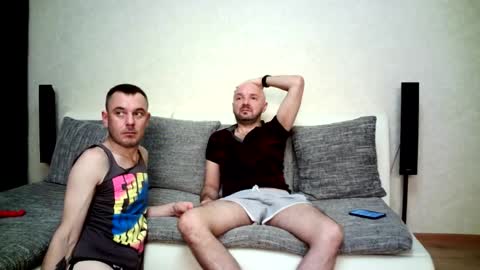 Alex and Tobey online show from October 5, 2025, 1:37 am