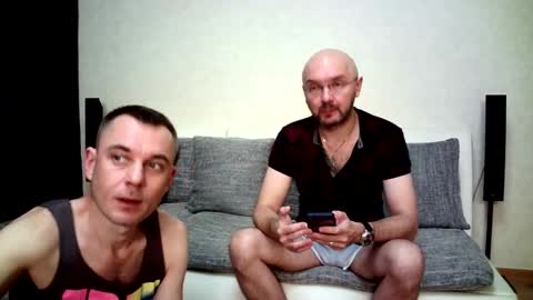 Alex and Tobey online show from October 6, 2025, 3:26 am