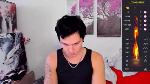 Alex WandHot online show from November 4, 2025, 2:54 am