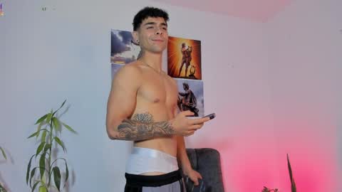 Snapshot of alex_zt7 chatting on April 22, 2026, 5:36 pm x online show from April 22, 2026, 5:36 pm
