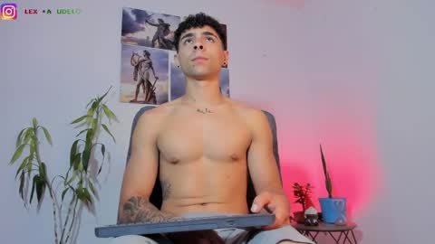 Snapshot of alex_zt7 chatting on April 23, 2026, 5:59 pm x online show from April 23, 2026, 5:59 pm