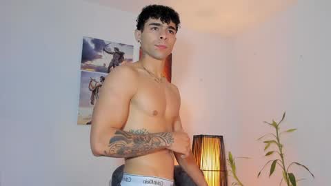 Snapshot of alex_zt7 chatting on May 14, 2026, 4:25 pm x online show from May 14, 2026, 4:25 pm
