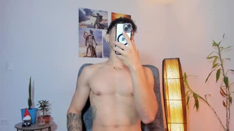 Snapshot of alex_zt7 chatting on May 24, 2026, 7:08 pm x online show from May 24, 2026, 7:08 pm