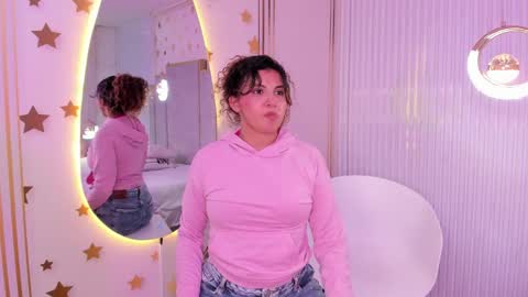 Snapshot of alexa_cutte_ chatting on May 7, 2026, 5:07 pm A L E X A online show from May 7, 2026, 5:07 pm