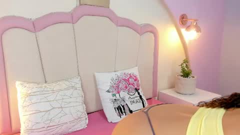 Snapshot of alexa_cutte_ chatting on July 27, 2026, 10:44 am A L E X A online show from July 27, 2026, 10:44 am