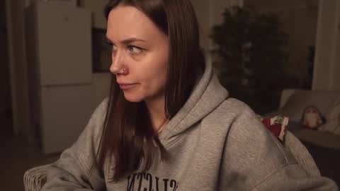 Snapshot of alexa_feels chatting on October 5, 2025, 3:32 pm Little Duck homie online show from October 5, 2025, 3:32 pm