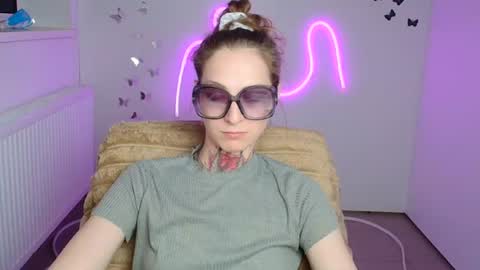 Snapshot of alexa_kittie chatting on July 7, 2026, 11:25 am Alexa online show from July 7, 2026, 11:25 am
