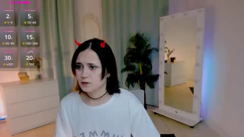 alexa_lexi online show from June 25, 2026, 11:26 am