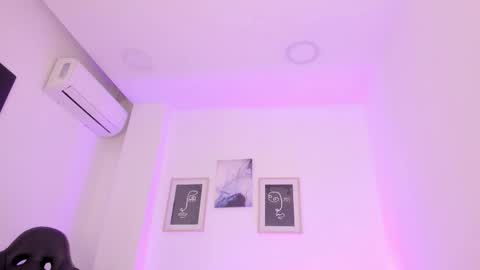 Snapshot of alexa_millers_ chatting on February 25, 2025, 8:03 am Alexa Millers online show from February 25, 2025, 8:03 am