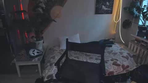 alexa_pirs online show from October 14, 2025, 12:50 pm