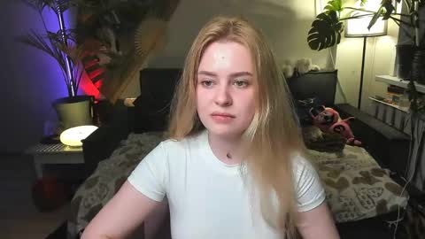 alexa_pirs online show from May 16, 2026, 7:56 pm