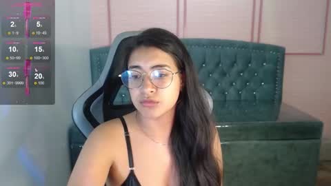Snapshot of alexa_romero_t chatting on October 6, 2025, 11:40 am Alexandra online show from October 6, 2025, 11:40 am