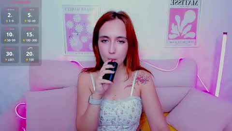 Snapshot of alexa_temptress chatting on May 18, 2026, 1:56 am Alexa online show from May 18, 2026, 1:56 am