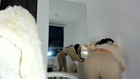 alexa_tobar online show from July 20, 2026, 11:29 pm
