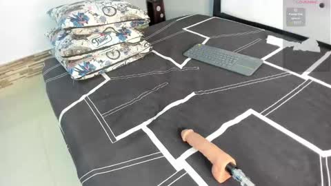 Snapshot of alexaa_small chatting on October 29, 2025, 2:47 am alexaa_small online show from October 29, 2025, 2:47 am