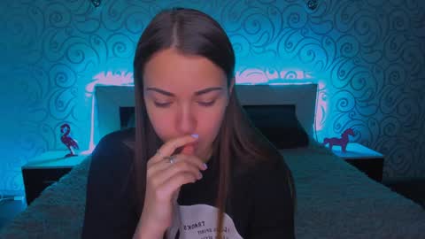 Snapshot of alexabarkley chatting on December 9, 2024, 3:29 am angel online show from December 9, 2024, 3:29 am