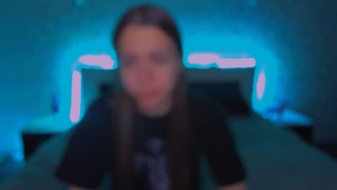 Snapshot of alexabarkley chatting on December 10, 2024, 3:09 am angel online show from December 10, 2024, 3:09 am