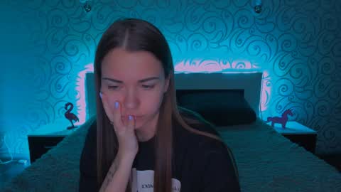 Snapshot of alexabarkley chatting on December 20, 2024, 6:19 am angel online show from December 20, 2024, 6:19 am