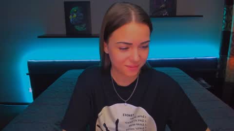 Snapshot of alexabarkley chatting on December 30, 2024, 6:20 am angel online show from December 30, 2024, 6:20 am