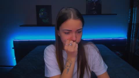 Snapshot of alexabarkley chatting on January 14, 2025, 3:11 am angel online show from January 14, 2025, 3:11 am