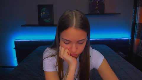 Snapshot of alexabarkley chatting on January 16, 2025, 3:23 am angel online show from January 16, 2025, 3:23 am