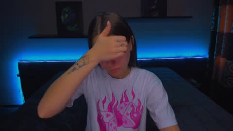 Snapshot of alexabarkley chatting on January 27, 2025, 3:26 am angel online show from January 27, 2025, 3:26 am