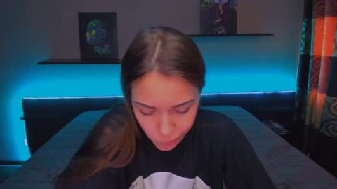 Snapshot of alexabarkley chatting on January 31, 2025, 6:13 am angel online show from January 31, 2025, 6:13 am