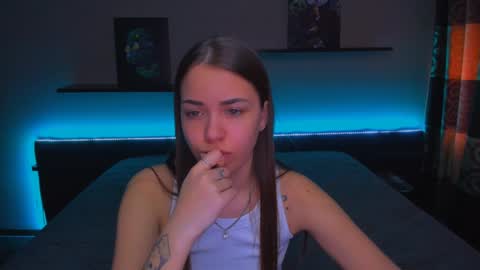 Snapshot of alexabarkley chatting on February 3, 2025, 6:56 am angel online show from February 3, 2025, 6:56 am